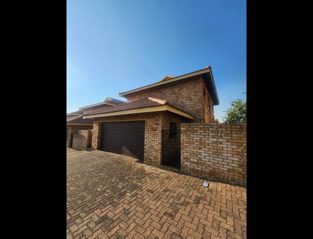 3 BEDROOM PROPERTY TO RENT IN NORTH RIDING